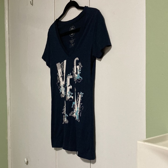 VEGAN Redefine Your Mind Activewear Blue V neck T shirt with VEGAN Graphic Small - Picture 10 of 14